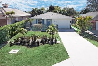 Single Family Residence, 768 96th Ave N, Naples FL 34108