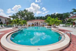 Low Rise (1-3), 109 Tuscana Ct # 305, Naples FL 34119