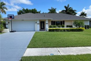 Single Family Residence, 373 Saint Andrews Blvd, Naples FL 34113