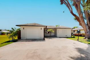 Single Family Residence, 2250 Bahama Ave, Fort Myers FL 33905