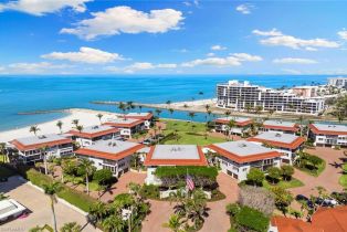 Low Rise (1-3), 2203 Gulf Shore Blvd N # E1, Naples FL 34102