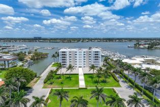 High Rise (8+), 1325 7th St S # 2b, Naples FL 3410234102