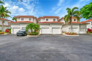 , 4700 Yacht Harbor Dr # 612, Naples FL 34112
