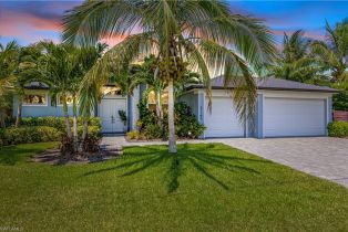 Single Family Residence, 27180 Williams Rd, Bonita Springs FL 34135