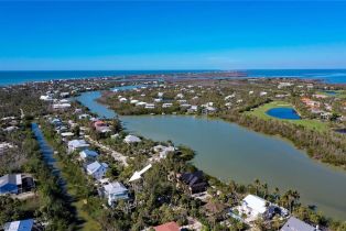 Single Family Residence, 5753 Pine Tree Sanibel Island, FL 33957 