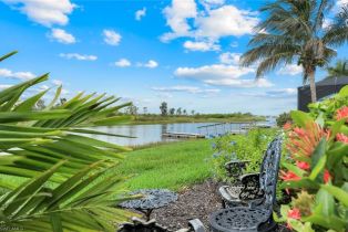 Single Family Residence, 11641 Canal Grande Esplanade Lake Club, FL 33913