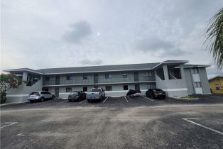 Low Rise (1-3), 4815 Triton Ct E # 8, Cape Coral FL 33904