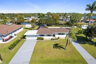 Single Family Residence, 13880 Lazy Ln, Fort Myers FL 33905