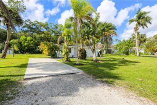 , 5761 Lancewood Way, Naples FL 34116