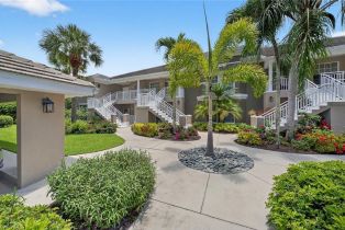 Low Rise (1-3), 1940 Willow Bend Cir # 102, Naples FL 3410934109