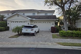 Low Rise (1-3), 5095 Yacht Harbor Dr # 203, Naples FL 34112