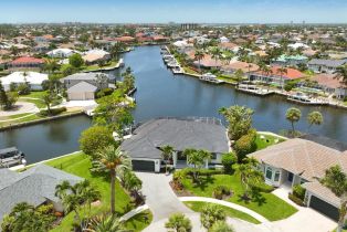Single Family Residence, 836 Saturn Ct, Marco Island FL 3414534145 