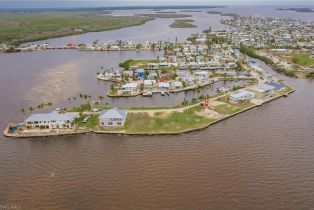 Land, 11114 Matlacha Ave, Matlacha FL 33993