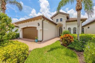 Single Family Residence, 7828 Valencia Ashton Place, FL 34113