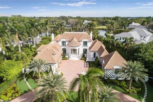 Single Family Residence, 2595 Half Moon Walk, Naples FL 34102