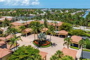 Low Rise (1-3), 965 Sandpiper St # J106, Naples FL 3410234102