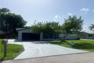 , 2203 Santiago Ave, Fort Myers FL 33905
