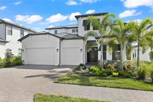 Single Family Residence, 16214 Verilyn Cir, Naples FL 34110