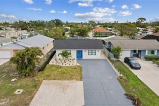 , 717 95th Ave N, Naples FL 34108