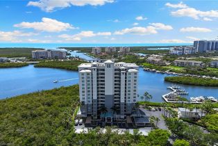 High Rise (8+), 420 Cove Tower Dr # 304, Naples FL 3411034110