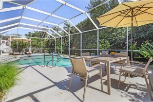 Single Family Residence, 258 Monterey Dr, Naples FL 34119