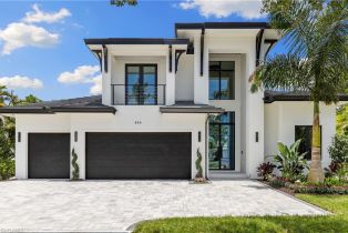 Single Family Residence, 850 10th St N, Naples FL 3410234102 