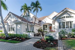 Single Family Residence, 2540 Half Moon Walk, Naples FL 34102