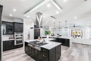 Single Family Residence, 5791 Shady Oaks Oakes Estates, FL 34119
