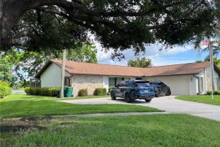 , 1450 Nottingham Dr, Naples FL 34109