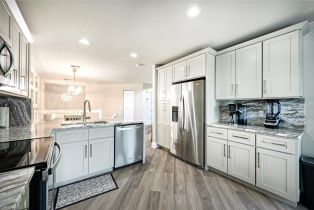 Villa Attached, 27113 Oakwood Lake Dr, Bonita Springs FL 34134