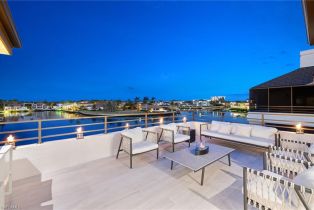 , 4400 Gulf Shore Blvd N # 506, Naples FL 34103