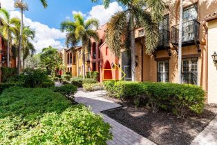 Townhouse, 9146 Chula Vista St # 12905, Naples FL 3411334113