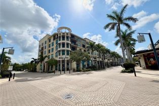 Mid Rise (4-7), 9115 Strada Pl # 5317, Naples FL 34108