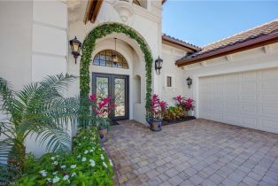 Single Family Residence, 8862 Shenendoah Cir, Naples FL 34113