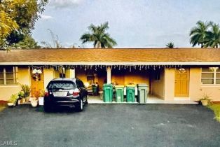 , 4004 12th St N, Naples FL 34103