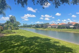 Villa Attached, 3575 El Verdado Village Walk, FL 34109 