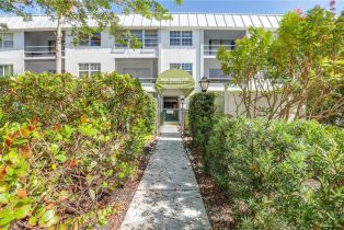 , 72 7th St S # 208, Naples FL 34102