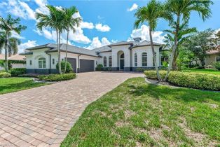 , 5688 Hammock Isles Dr, Naples FL 34119