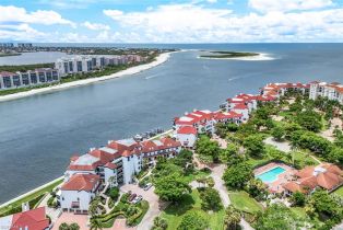 , 210 La Peninsula Blvd # 210, Naples FL 34113