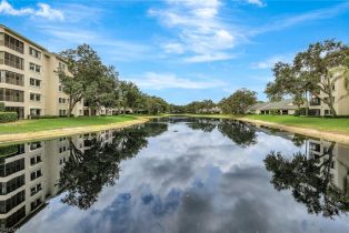 , 900 Arbor Lake Dr # 207, Naples FL 34110