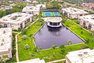 , 788 Park Shore Dr G17