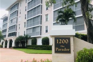 , 1200 Gulf Shore Blvd N # 404, Naples FL 34102