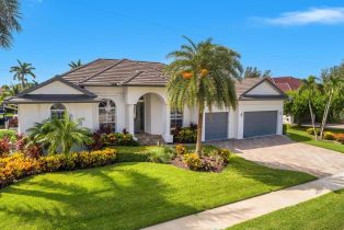 Single Family Residence, 609 Crescent Tigertail, FL 34145 
