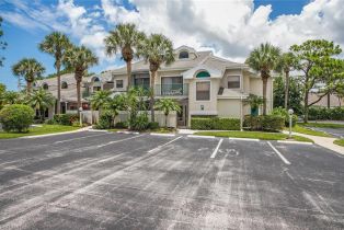 Low Rise (1-3), 81 Emerald Woods Dr # M8, Naples FL 34108