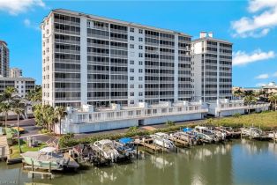 , 410 FLagship Dr, Naples FL 34108