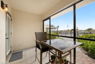 , 3200 Gulf Shore Blvd N # 112, Naples FL 34103