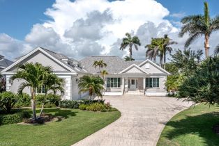 Single Family Residence, 3135 Fort Charles Dr, Naples FL 34102