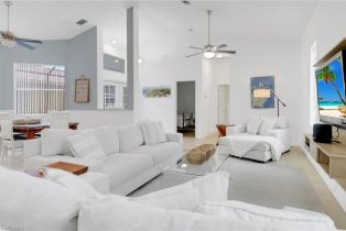 , 9521 Mariners Cove Ln, Fort Myers FL 33919