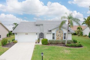Single Family Residence, 12880 Kelly Bay Kelly Greens, FL 33908