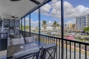 Mid Rise (4-7), 4431 Bay Beach Ln # 522, Fort Myers Beach FL 3393133931